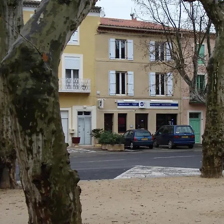 Maison Place Du Marche 아파트 생 쉬니앙